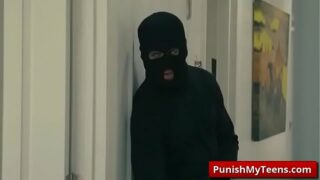 Servant – Bandits Of Restrain bondage with Sophia Leone tube video-01